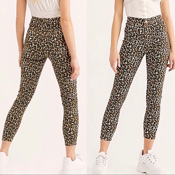 Free People Pants - Free People Belle Leopard Print Skinny Pants 27